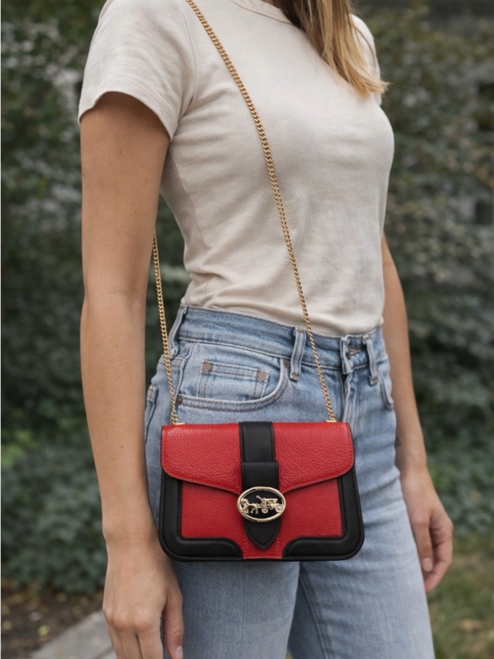 Red and black Coach purse with gold chain #luxury #coachbag